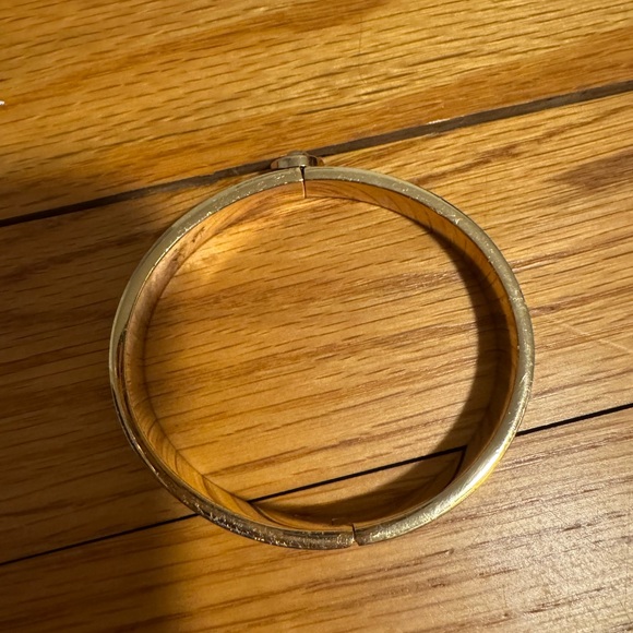 Henri Bendel- Green and gold bracelet - Picture 4 of 5